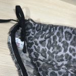 شورت زنانه توری گره‌ای طرح پلنگی خاکستری ویولت کد ۱۰۰۲ - تصویر 3